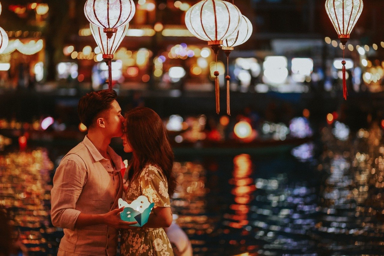 Solo night portrait in Hoi An